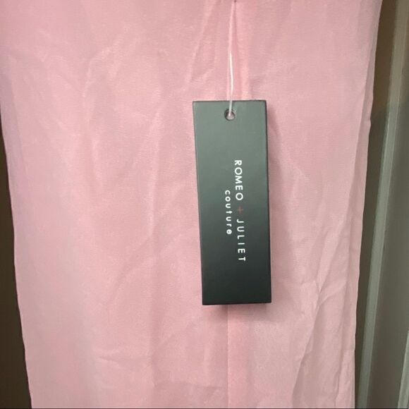 Romeo + Juliet Couture blush, slinky dress - Picture 7 of 7